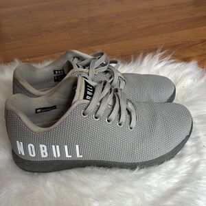 NOBULL Gray Sneakers Sleek Minimalist Design